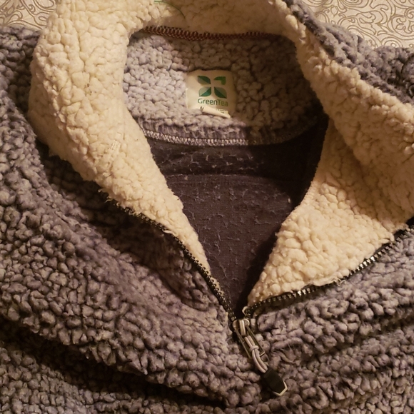 GreenTea Pull Over Gray Sherpa Sweater - Picture 4 of 5